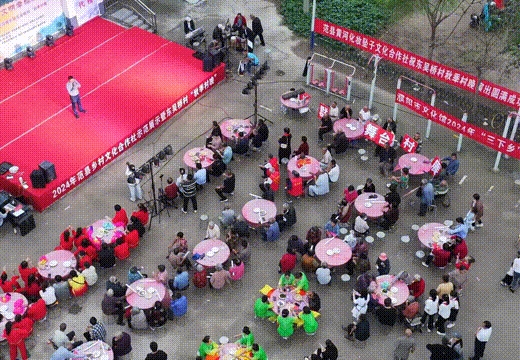 范县：家门口办“村晚” 点燃中秋“烟火气”
