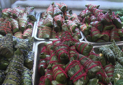 【网络中国节·端午】粽叶飘香迎端午 手工粽摊烟火浓